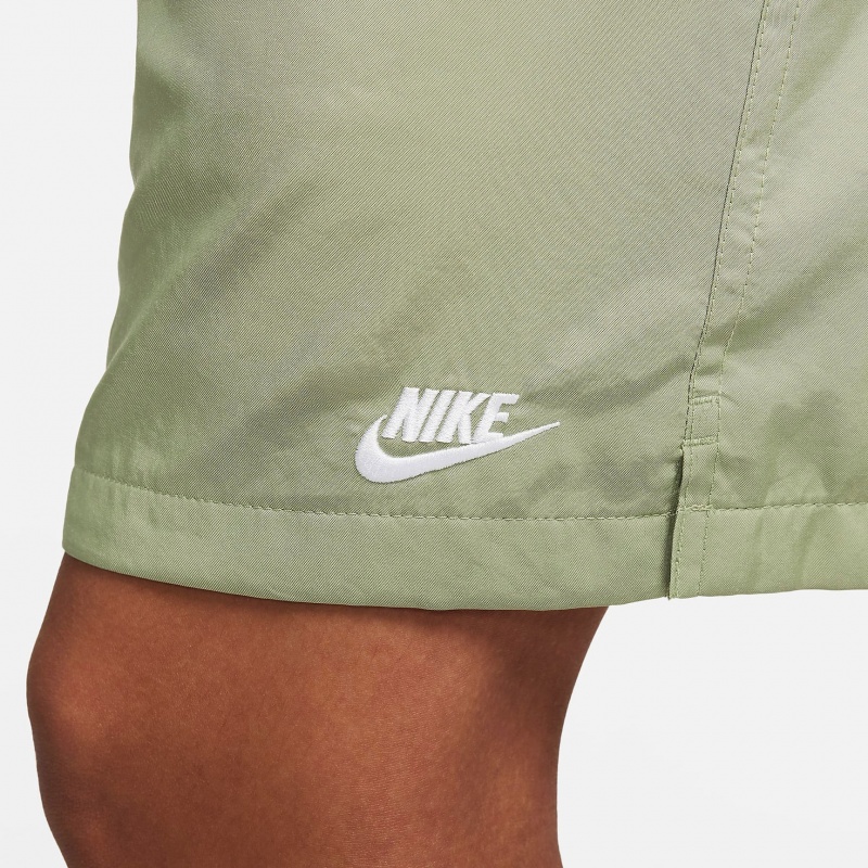 Bermuda Nike Club Flow Verde