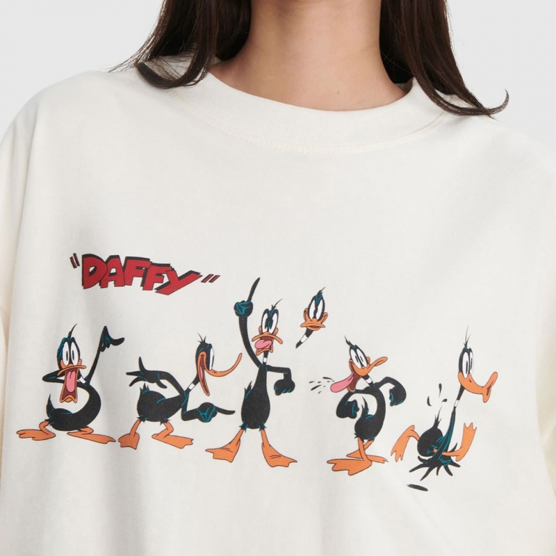 Camiseta Baw Over D Duck x Looney Bege