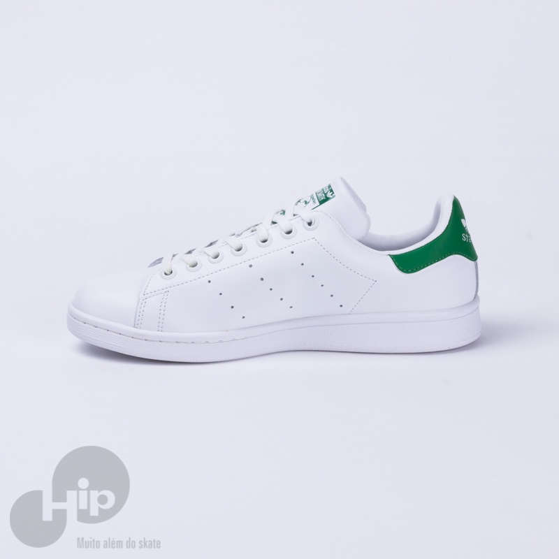 tenis adidas branco com detalhe verde
